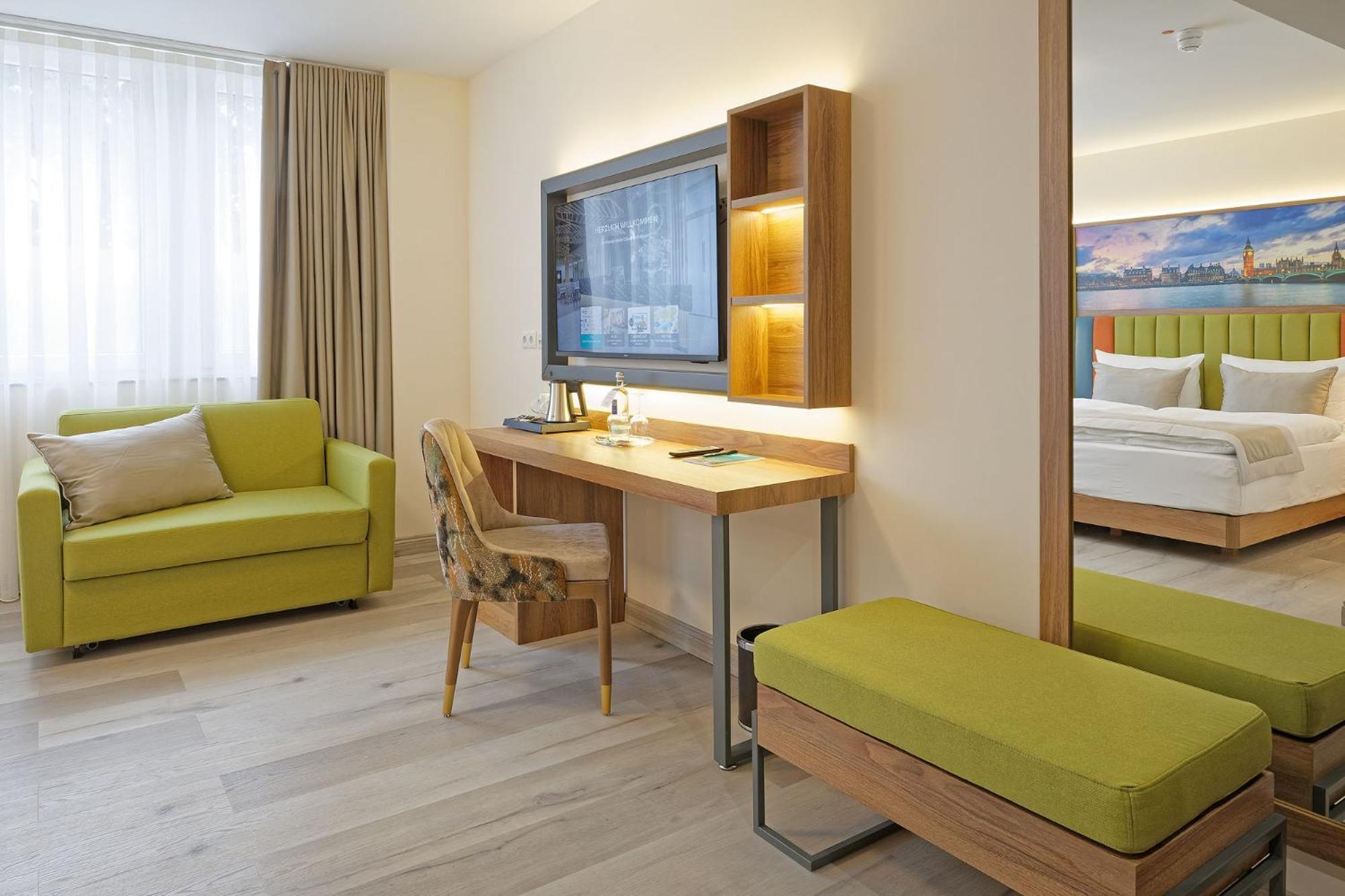 Friends Hotel Duesseldorf-Airport Ратинген Экстерьер фото